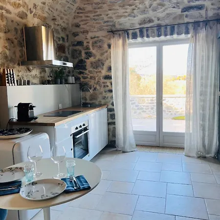 Luxury With Large Terrace Apartment